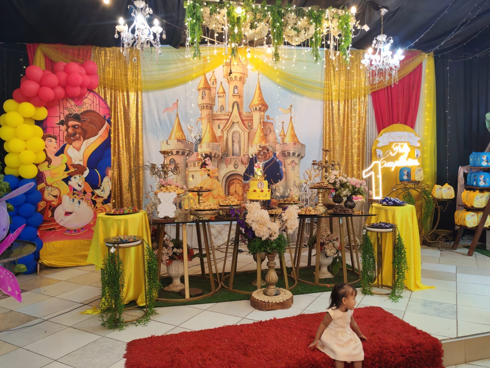 Decoración temática infantil de La Bella y la Bestia en El Bijao