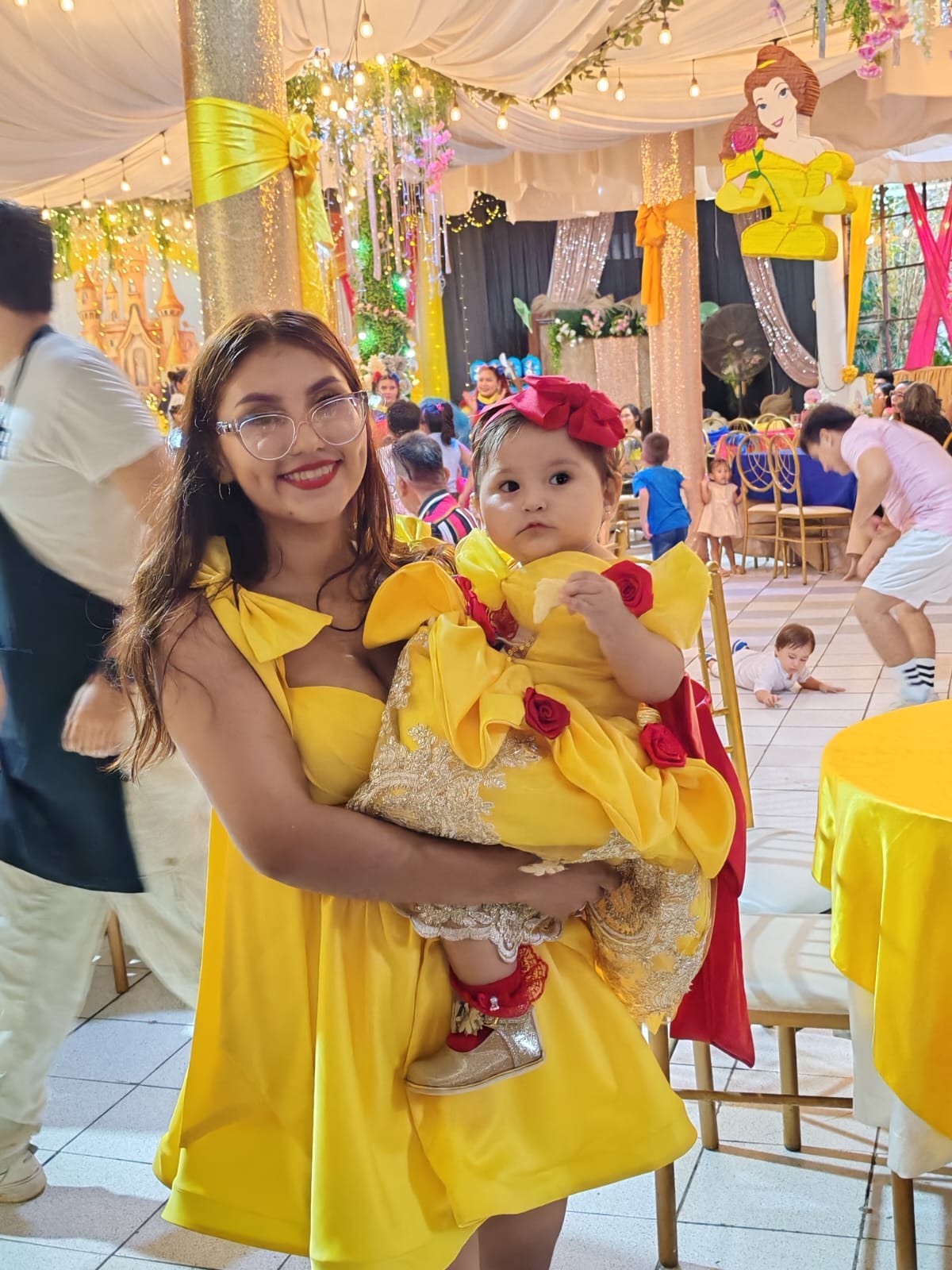 Celebración infantil temática en el salón de El Bijao